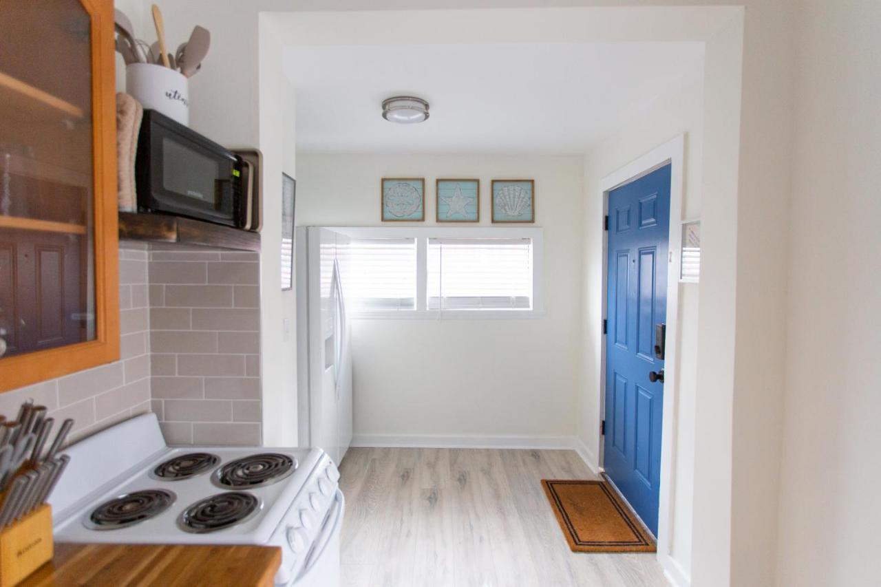 Central & Comfortable Home Walk To The Beach! แจ็กสันวิลล์บีช ภายนอก รูปภาพ