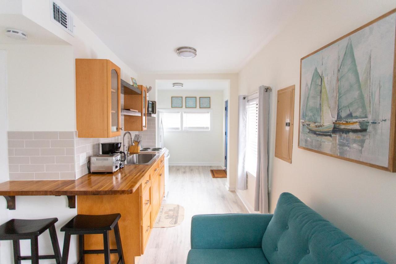 Central & Comfortable Home Walk To The Beach! แจ็กสันวิลล์บีช ภายนอก รูปภาพ
